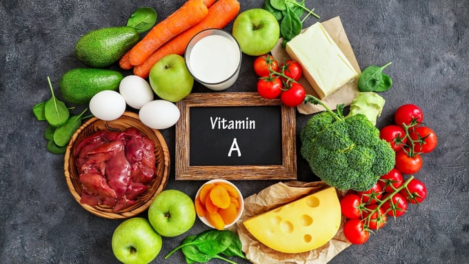 Ăn uống đủ chất dinh dưỡng giúp phòng ngừa thiếu vitamin.