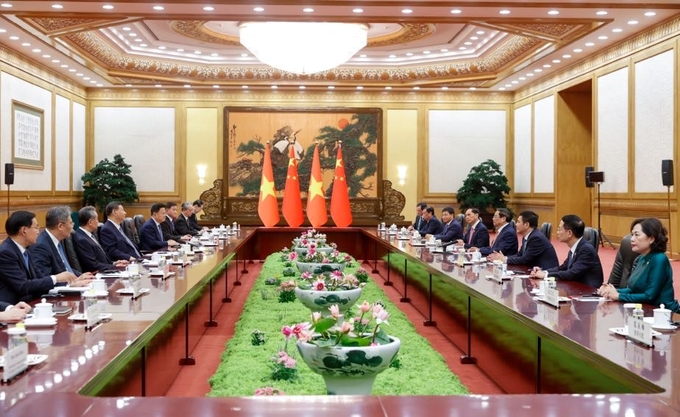 Thủ tướng Chính phủ Phạm Minh Chính đề nghị hai bên hợp tác xây dựng các công trình lớn, mang tính biểu tượng cao và hiệu quả thực chất, bền vững. Ảnh: VGP.