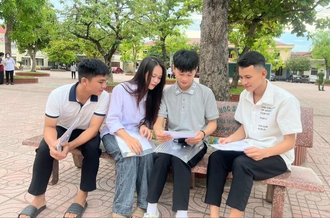 Hơn 17.800 thí sinh tại Hà Tĩnh đã hoàn thành bài thi đầu tiên kỳ thi tốt nghiệp THPT năm 2024.