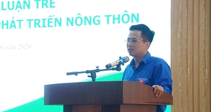 Anh Tạ Hồng Sơn, Bí thư Đoàn Thanh niên Bộ NN-PTNT, nêu nhiệm vụ công tác Đoàn 6 tháng cuối năm. Ảnh: Thảo Phương. 