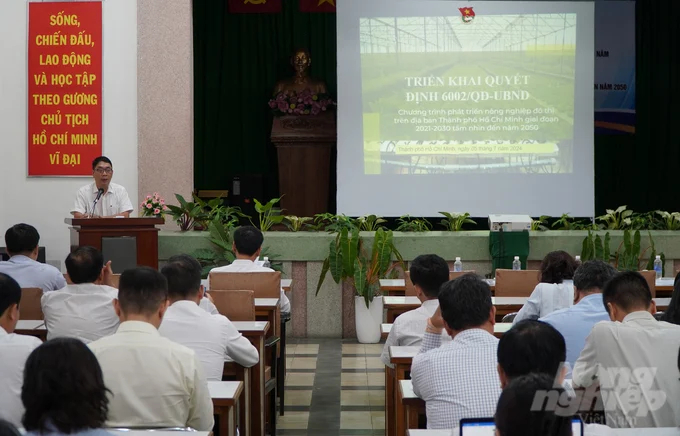 Mr. Dinh Minh Hiep, Director of the Ho Chi Minh City Department of Agriculture and Rural Development, chaired the conference. Photo: Nguyen Thuy.