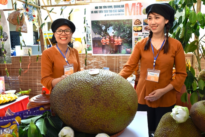 Giải chung cuộc, đặc biệt thuộc về xã Cổ Đông, thị xã Sơn Tây. Ảnh: Dương Đình Tường.