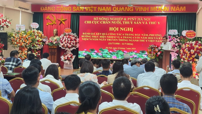 Hội nghị đánh giá công tác 6 tháng đầu năm 2024 của ngành Chăn nuôi, thủy sản và Thú y của Hà Nội. Ảnh: Thái Bình.