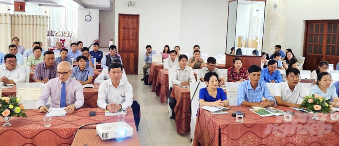 From July 10 to July 12, the Ministry of Agriculture and Rural Development, in collaboration with the Science Institute of Rural Development (SIRD), organized a training course on circular economy in the rice value chain in An Giang province. Photo: Le Hoang Vu.