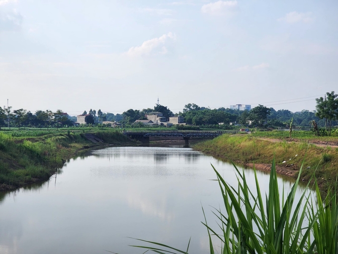 Dự án Trạm bơm tiêu Sơn Tình có nhiệm vụ phòng chống thiên tai, lũ lụt đảm bảo an sinh xã hội, chủ động tiêu úng cho 16 xã thuộc huyện Cẩm Khê. Ảnh: Nam Khánh.