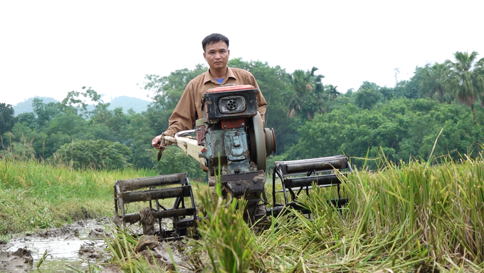 Nông dân tại nhiều địa phương ở Thái Nguyên mong muốn tiếp tục được hỗ trợ và hướng dẫn sử dụng chế phẩm sinh học để xử lý rơm rạ. Ảnh: Quang Linh.