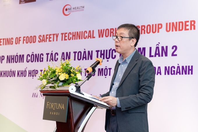 Dr. Le Ba Anh acknowledged the progress made since the first meeting, reaffirming that food safety remains a top priority. Photo: OHP.