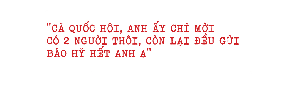 Cả quốc hội, anh ấy chỉ mời có 2 người thôi, còn lại đều gửi báo hỷ hết anh ạ