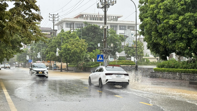 Mưa và gió đã giảm đáng kể trên địa bàn huyện Vân Đồn.