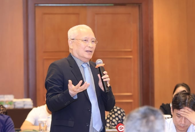 Ngo Minh Hai, Chairman of TH Group’s Board of Directors, discussed the application of high technology at TH. Photo: QT.