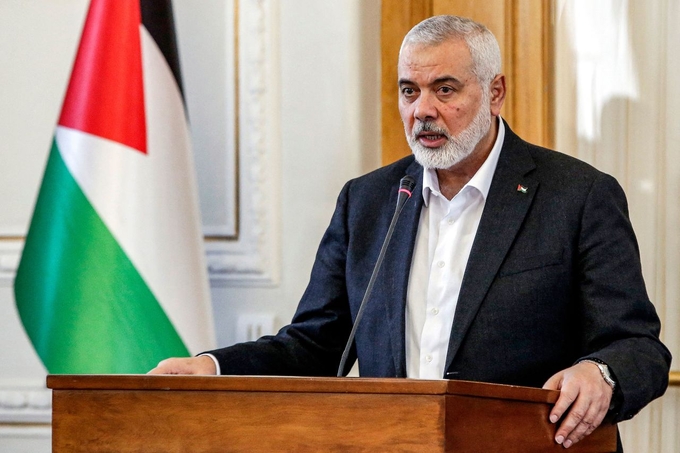 Thủ lĩnh Hamas Ismail Haniyeh trả lời báo chí ở Tehran hồi tháng 3/2024. Ảnh: AFP.