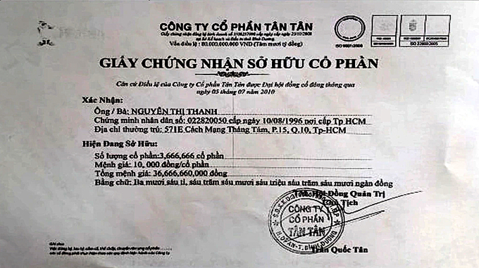 Bà Nguyễn Thị Thanh hiện sở hữu hơn 3,6 triệu cổ phần, tương đương hơn 36 tỷ đồng, chiếm 45,83% vốn sở hữu Công ty Cổ phần Tân Tân nhưng không được điều hành Công ty. 