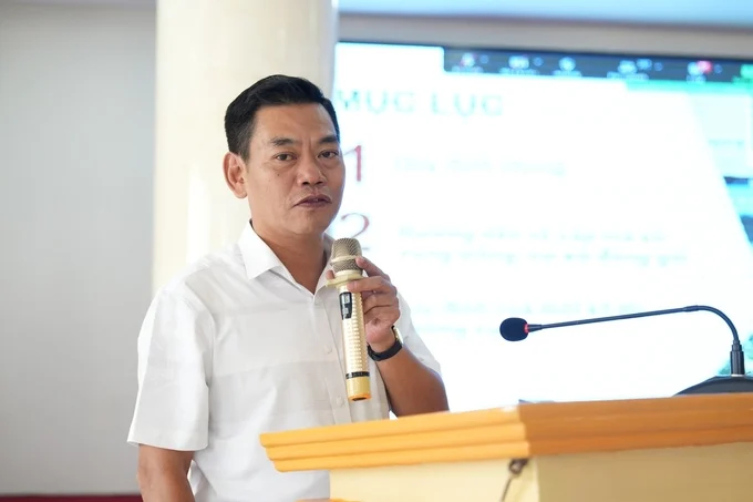 MSc. Luong Ngoc Quang, Plant Protection Department (Ministry of Agriculture and Rural Development) presented regulations of key markets for products of plant origin imported from Vietnam. Photo:  Nguyen Thuy.