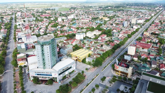 Ha Tinh province determines that economic development must be associated with environmental protection and climate change adaptation.