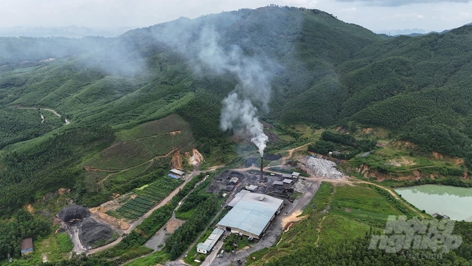 Đường Khe Giang, tuyến đường chính để xe chở rác vào xử lý tại Nhà máy rác Khe Giang. Ảnh: Cường Vũ. 