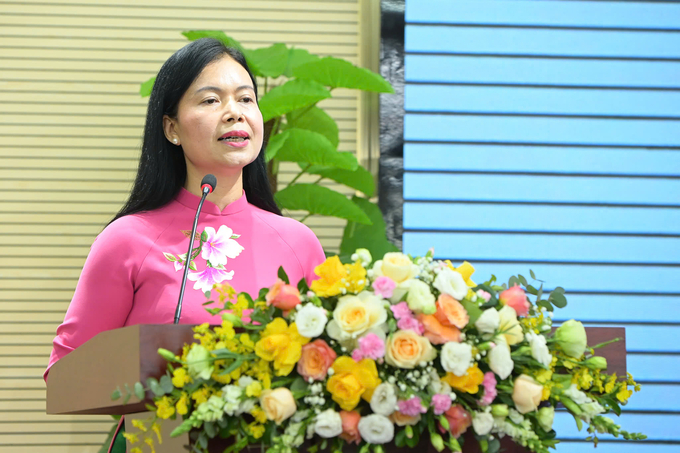 Ms. Vu Thi Phuong Lan, the Chairwoman of MARD's Trade Union speaking at the event. Photo: Tung Dinh.