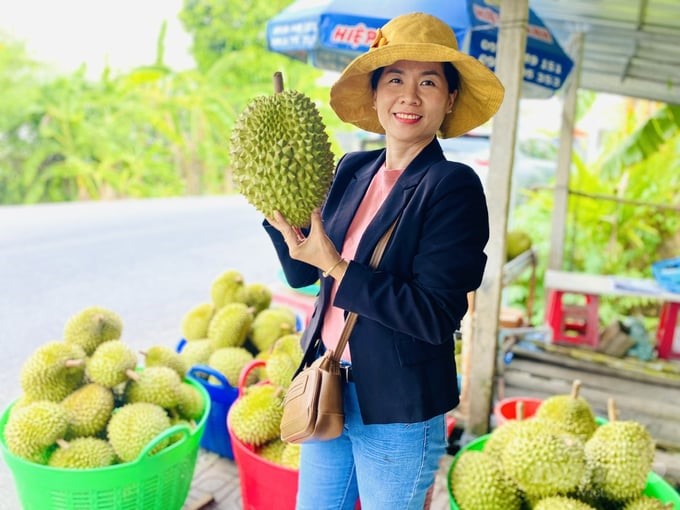 Thanks to organic production, the export market for fruits of farmers in Can Tho city has expanded to many countries around the world. Photo: Le Hoang Vu.