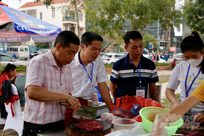 Với người dân thành Nam, phở là một món ăn truyền thống, quen thuộc của không chỉ người dân Nam Định. Ảnh: K.Trung.