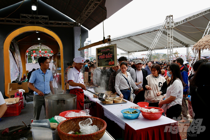 Festival Phở vừa được tỉnh Nam Định tại nôi của nghề làm phở: làng Vân Cù, xã Đồng Sơn, huyện Nam Trực. Ảnh: K.Trung.