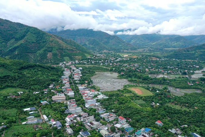 A view of Chieng Khuong commune (Song Ma district) today. Photo: Tung Dinh.