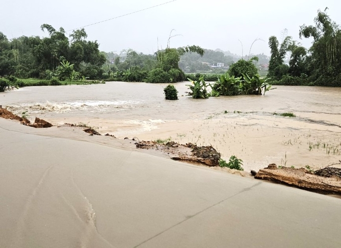 Thai Nguyen province frequently experiences various types of natural disasters, including heavy rain, storms, lightning, floods, flash floods, inundation and landslides. Photo: Pham Hieu.