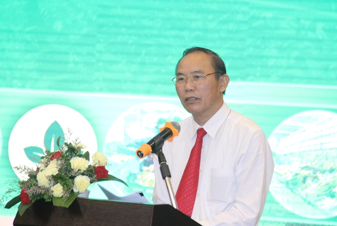 According to Deputy Minister Phung Duc Tien, sustainable agricultural development must go hand in hand with environmental protection and rational use of natural resources. Photo: Trung Quan.