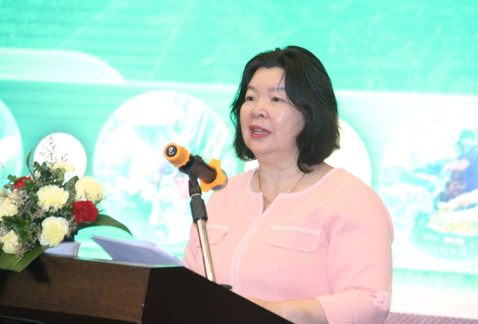 According to Ms. Cao Xuan Thu Van, Chairwoman of the Vietnam Cooperative Alliance, the effective and sustainable development of agricultural value chains is a vital issue in agricultural restructuring. Photo: Trung Quan.