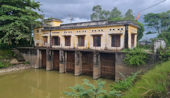 Không chỉ nông dân, các công ty thủy nông trên địa bàn Nghệ An cũng được hưởng lợi lớn từ dự án này. Ảnh: Việt Khánh.