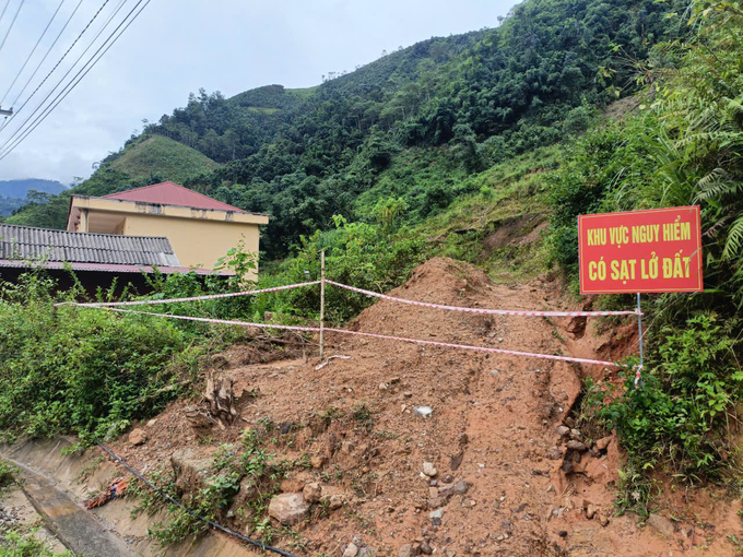 Chủ động các biện pháp phòng chống mưa lũ, sạt lở đất sẽ giảm thiểu đến mức thấp nhất thiệt hại. Ảnh: Thanh Tiến.