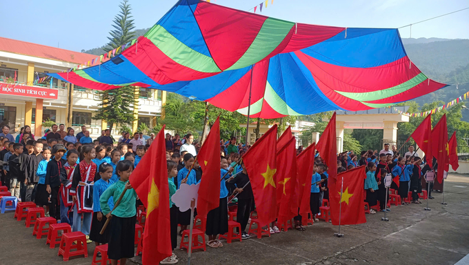 Buổi lễ khai giảng được tổ chức trong không khí trang trọng nhưng vẫn vô cùng gần gũi. Ảnh: Thanh Phương.