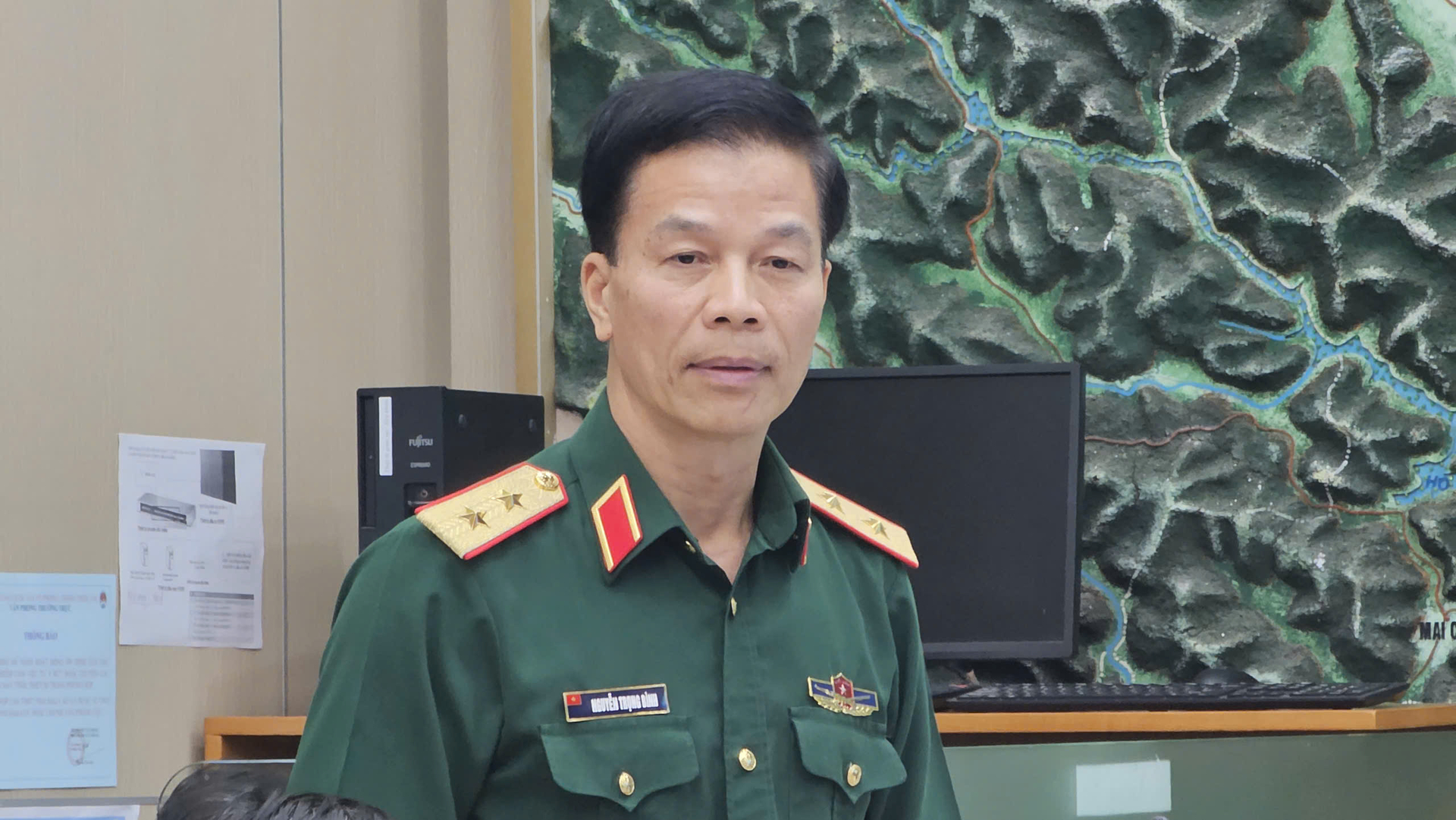 trung tuong nguyen trong binh