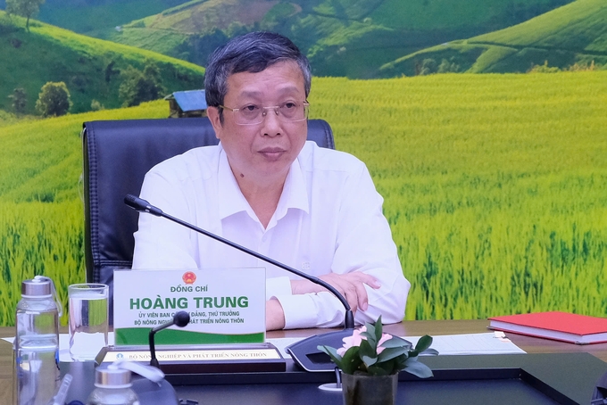 Thứ trưởng Hoàng Trung nhấn mạnh sẽ dừng mã số vùng trồng nếu xảy ra vi phạm, không tuân thủ quy định. Ảnh: Tùng Đinh.