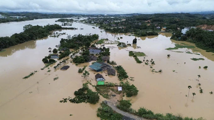 The United States provides 1 million USD to emergency relief efforts following typhoon Yagi. Photo: Hung Khang.