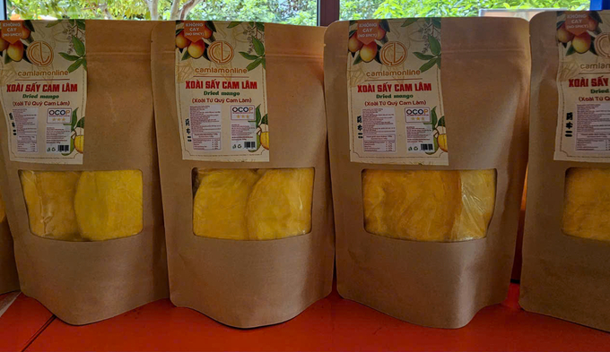 The dried mango products have become a hallmark of Mr. Truyen’s group. Photo: KS.