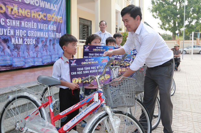 Chương trình mang ý nghĩa thiết thực, hướng đến các em học sinh nghèo vượt khó. Ảnh: Ngọc Linh.