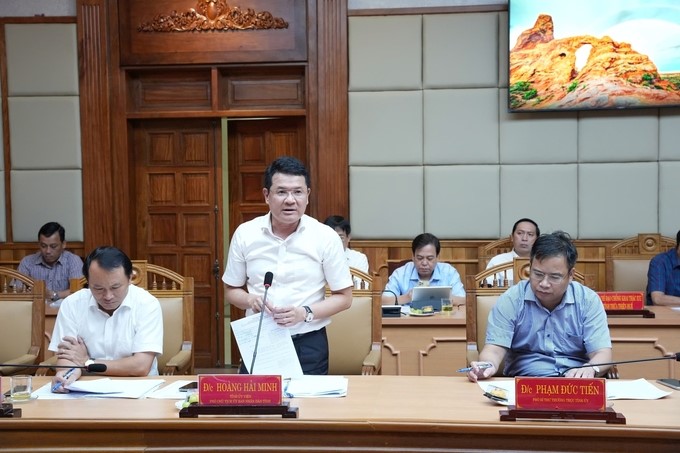 Mr. Hoang Hai Minh, Vice Chairman of the Thua Thien - Hue Provincial People's Committee, frankly acknowledged shortcomings and limitations in the fight against IUU fishing in the province in recent times. Photo: Cong Dien