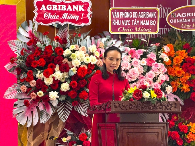 Tân Giám đốc Agribank Chi nhánh Kiên Giang Nguyễn Hồng Thắm phải biểu tại Hội nghị. Ảnh: Minh Khương.