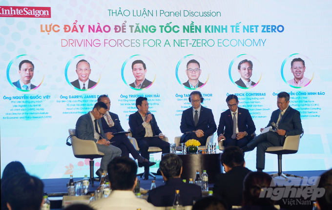 The Urban Economics Journal organized the 'Sustainable Development 2024' forum with the theme 'Accelerating the Net Zero Economy' on September 19. Photo: Nguyen Thuy.