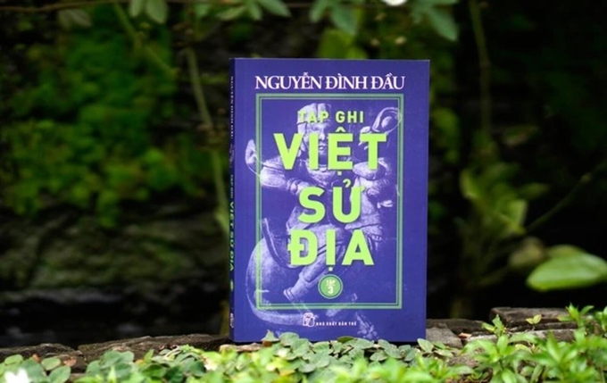 Một tác phẩm của học giả Nguyễn Đình Đầu.