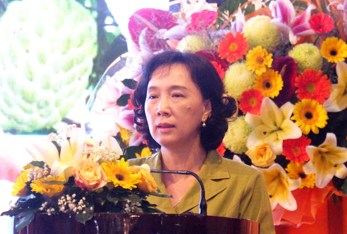 According to Nguyen Thi Minh Thuy, Vice Chairwoman of An Giang Provincial People's Committee, the area of ​​fruit trees in An Giang is about 20,000 hectares, with a total annual output of more than 350,000 tons and the Ministry of Agriculture and Rural Development has granted 446 export growing area codes. Photo: Le Hoang Vu.