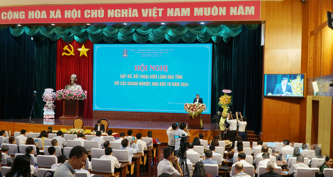 Hơn 300 doanh nghiệp, nhà đầu tư tham dự chương trình đối thoại với lãnh đạo tỉnh Bà Rịa - Vũng Tàu.