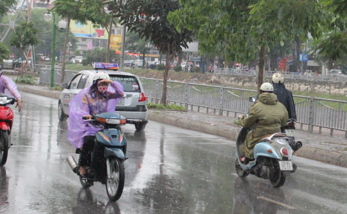 Thời tiết Hà Nội có thể chuyển lạnh vào đầu tháng 10. Ảnh: Sức khỏe Đời sống.