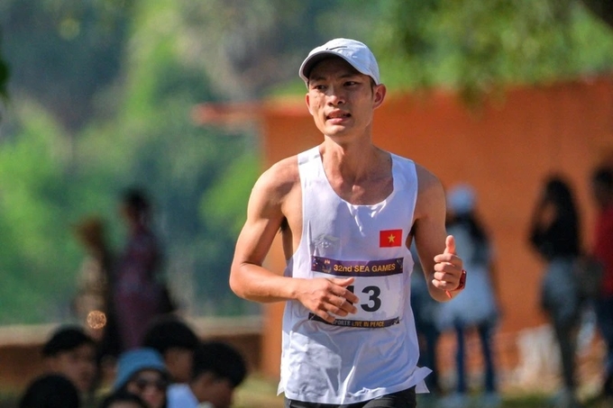 Hoàng Nguyên Thanh là đại diện của đội tuyển điền kinh Việt Nam thi đấu tại Đức tới đây.