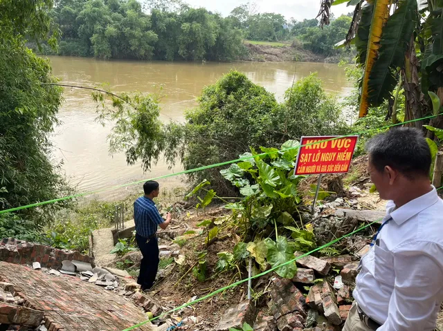 Khu vực sạt lở bờ sông Cầu thuộc xóm Thanh Đàm, xã Nhã Lộng, huyện Phú Bình, tỉnh Thái Nguyên. Ảnh: Nguyễn Thu.