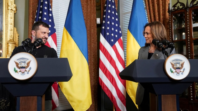 Phó Tổng thống Mỹ Kamala Harris gặp Tổng thống Ukraine Volodymyr Zelensky tại Washington, Mỹ, hôm 26/9. Ảnh: Reuters.