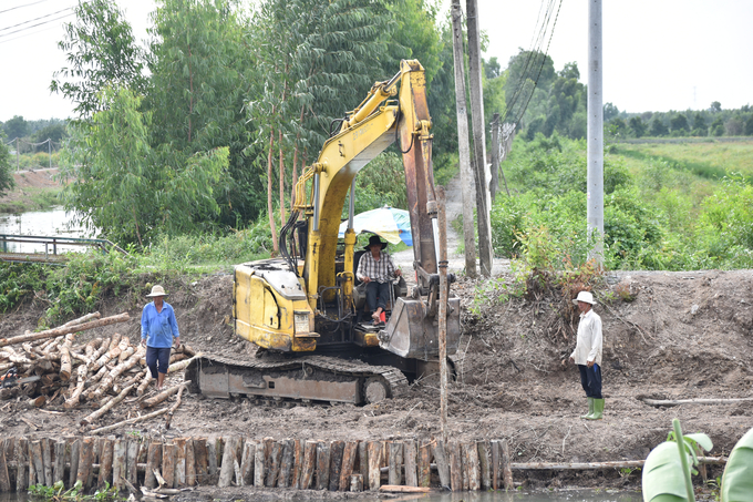 Đến nay, huyện Tân Phước đã đầu tư, nâng cấp 134 ô bao, xử lý, gia cố 718,9km đê. Ảnh: Minh Đảm.