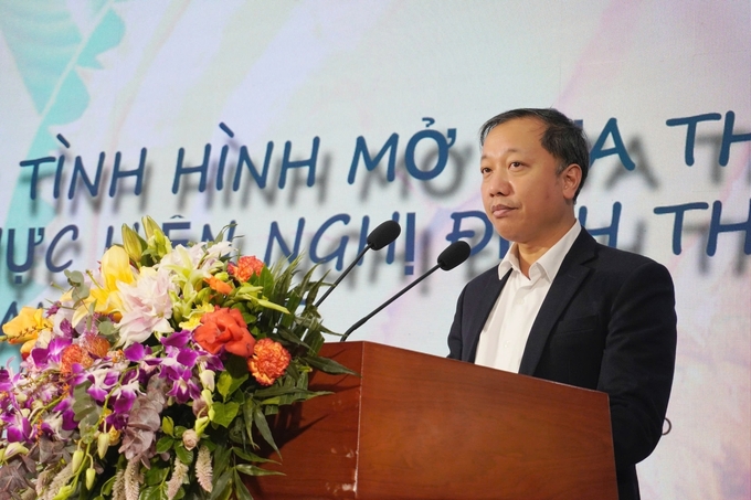 Mr. Nguyen Quang Hieu, Deputy Director of the Plant Protection Department (MARD), spoke at the Vietnam - China Fruit Trade and Supply Chain Connection Forum on the afternoon of September 29. Photo: Thanh Thuy.