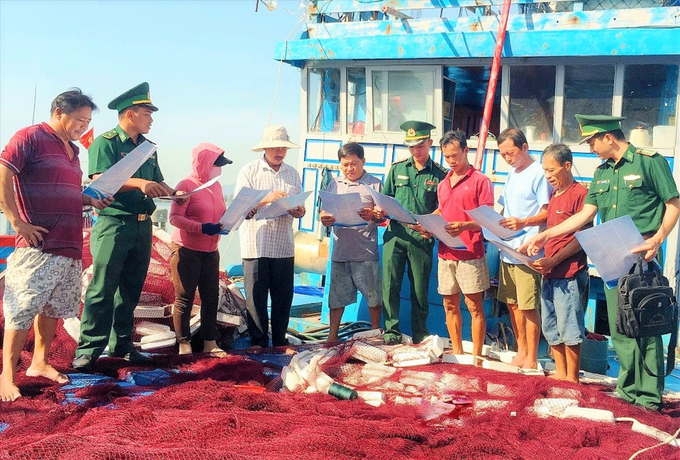 Tỉnh Quảng Nam tăng cường công tác tuyên truyền, nâng cao nhận thức cho ngư dân. Ảnh: L.K.