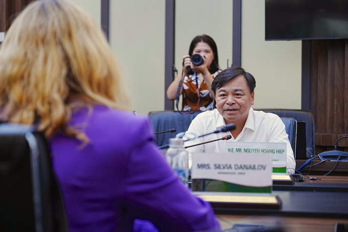 Deputy Minister Nguyen Hoang Hiep hopes that UNICEF will take a leading role in offering a comprehensive, forward-thinking approach. Photo: Duc Minh.