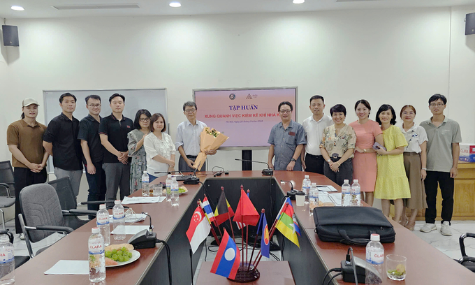 Participants attending the training session on greenhouse gas inventory. Photo: Bao Thang.